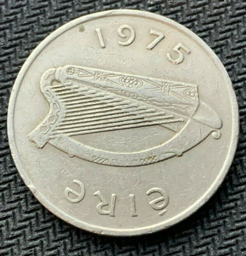 1975 Ireland 10 Pence Coin Vf ( Last Year Minted In London )  #b571
